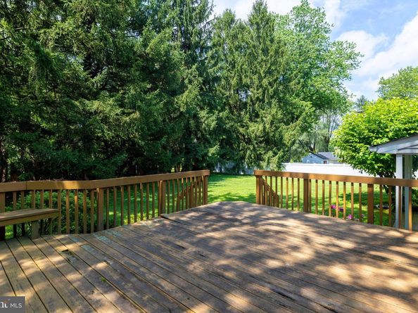 1018 Corn Crib Drive, Huntingdon Valley PA 19006