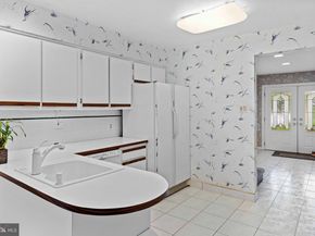 1018 Corn Crib Drive, Huntingdon Valley PA 19006