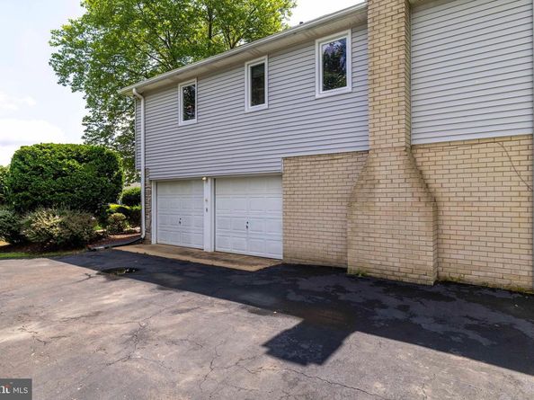 1018 Corn Crib Drive, Huntingdon Valley PA 19006
