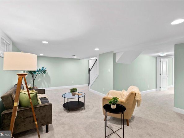 3318 Holloman Road, Falls Church VA 22042