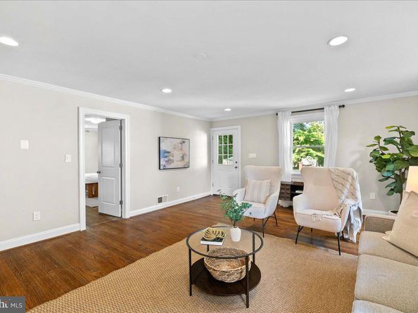 3318 Holloman Road, Falls Church VA 22042