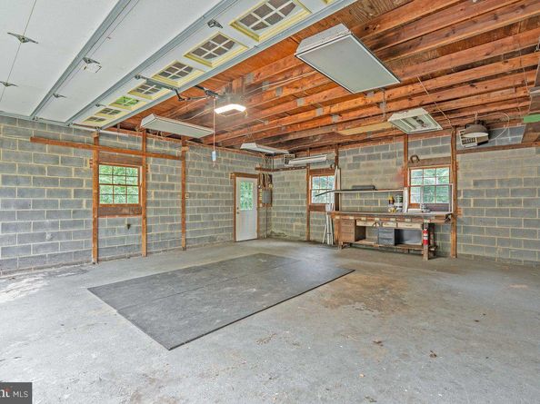3318 Holloman Road, Falls Church VA 22042