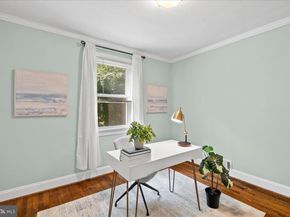 3318 Holloman Road, Falls Church VA 22042