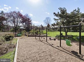 203 Yoakum Parkway 1516, Alexandria VA 22304