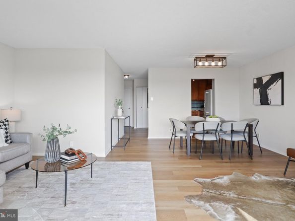 203 Yoakum Parkway 1516, Alexandria VA 22304