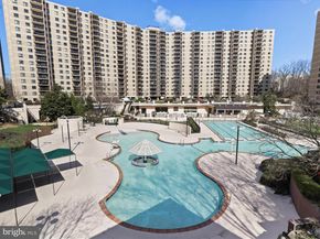 203 Yoakum Parkway 1516, Alexandria VA 22304