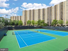 203 Yoakum Parkway 1516, Alexandria VA 22304