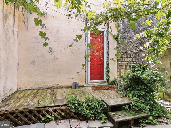 2335 Christian Street, Philadelphia PA 19146