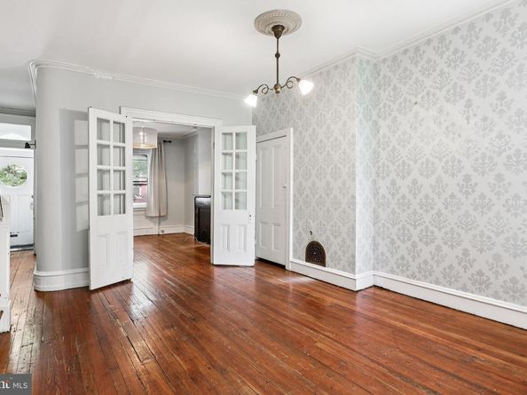 2335 Christian Street, Philadelphia PA 19146