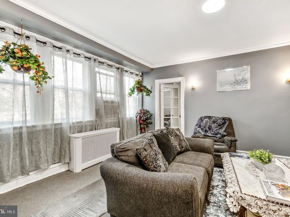 6243 Carpenter Street, Philadelphia PA 19143