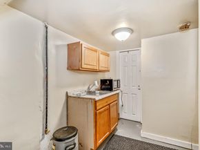 6243 Carpenter Street, Philadelphia PA 19143