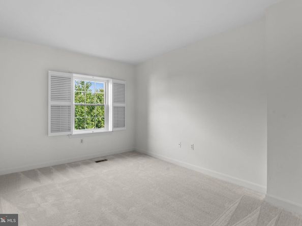 3031 Federal Hill Drive, Seven Corners VA 22044