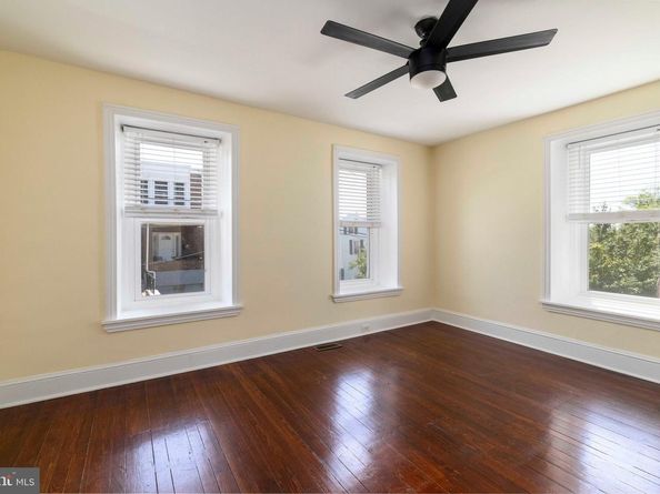 400 Delmar Street, Philadelphia PA 19128