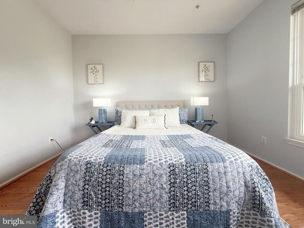 1530 Spring Gate Drive 9317, Mclean VA 22102