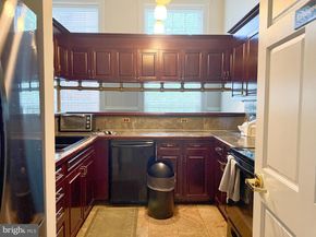 1530 Spring Gate Drive 9317, Mclean VA 22102