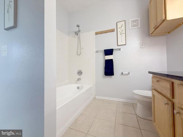1530 Spring Gate Drive 9317, Mclean VA 22102