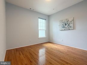 1530 Spring Gate Drive 9317, Mclean VA 22102