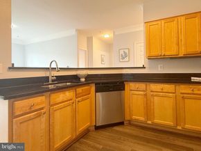 1530 Spring Gate Drive 9317, Mclean VA 22102