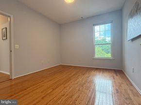 1530 Spring Gate Drive 9317, Mclean VA 22102
