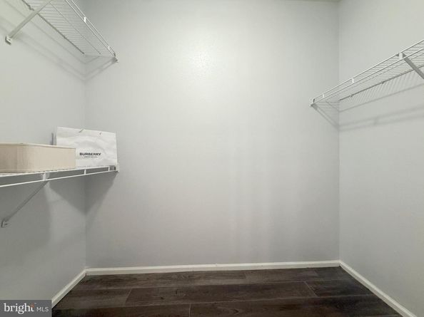 1530 Spring Gate Drive 9317, Mclean VA 22102