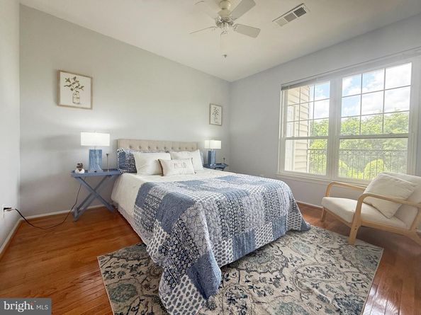 1530 Spring Gate Drive 9317, Mclean VA 22102