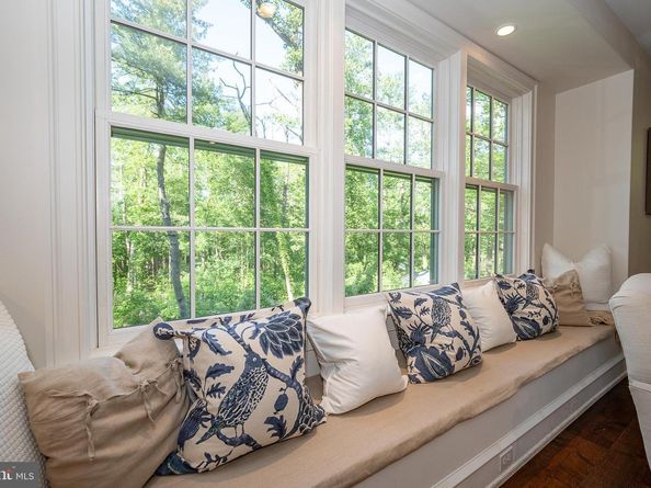 2 Earles Lane, Newtown Square PA 19073