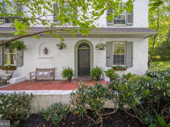 2 Earles Lane, Newtown Square PA 19073