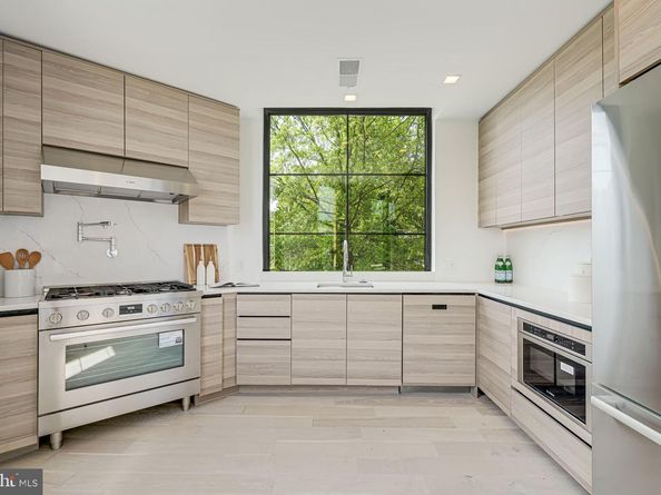 2901 Newark St NW, Washington DC 20008