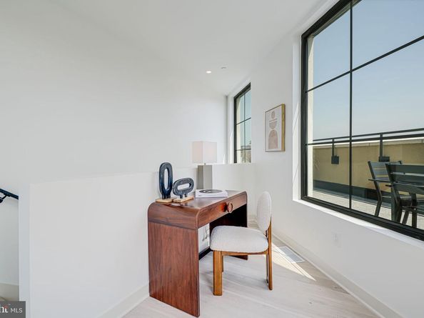 2901 Newark St NW, Washington DC 20008