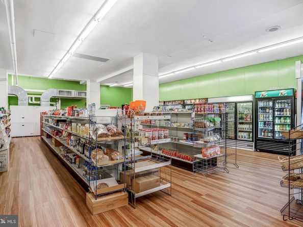 4000 Cathedral Avenue NW 518B, Washington DC 20016