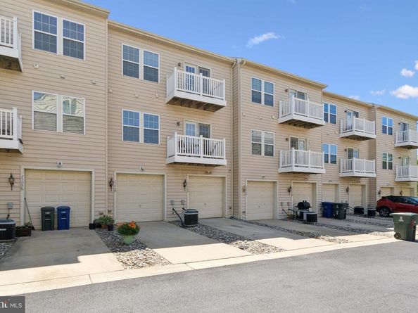 2506 Hurston Lane NE G, Washington DC 20018