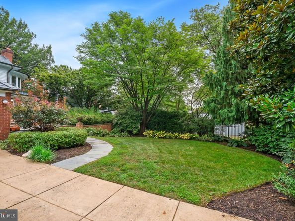 3612 Chesapeake Street NW, Washington DC 20008