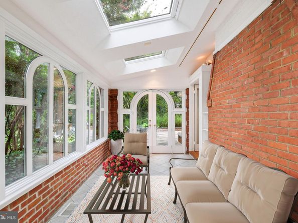 3612 Chesapeake Street NW, Washington DC 20008