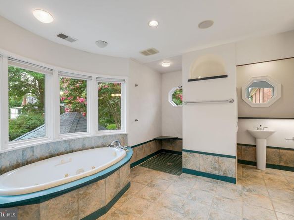 3612 Chesapeake Street NW, Washington DC 20008