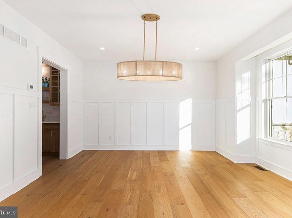 409 W Butler Pike, Ambler PA 19002