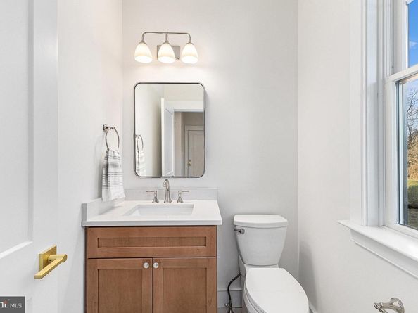 409 W Butler Pike, Ambler PA 19002