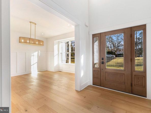 409 W Butler Pike, Ambler PA 19002