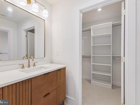 409 W Butler Pike, Ambler PA 19002