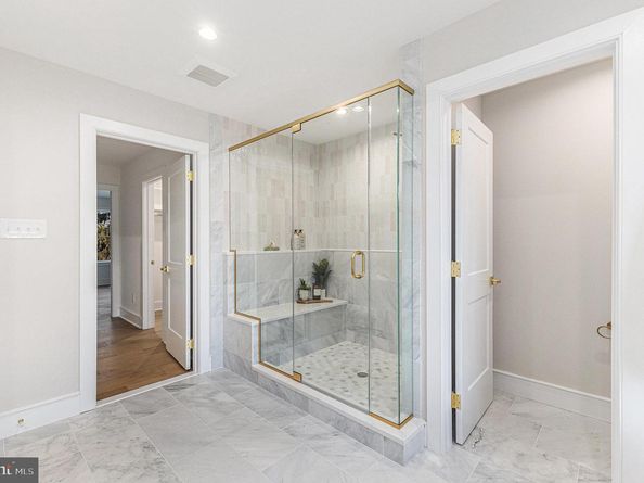 409 W Butler Pike, Ambler PA 19002