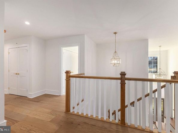 409 W Butler Pike, Ambler PA 19002