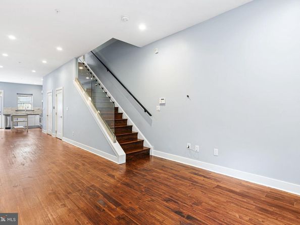 1118 E Oxford Street, Philadelphia PA 19125