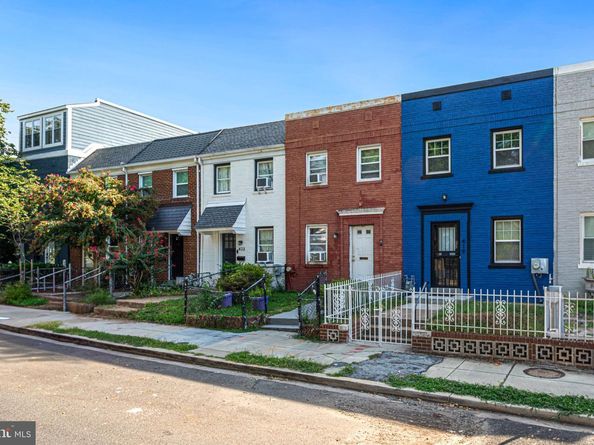 421 20TH Street NE, Washington DC 20002