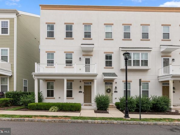 127 Prince George, Bensalem PA 19020