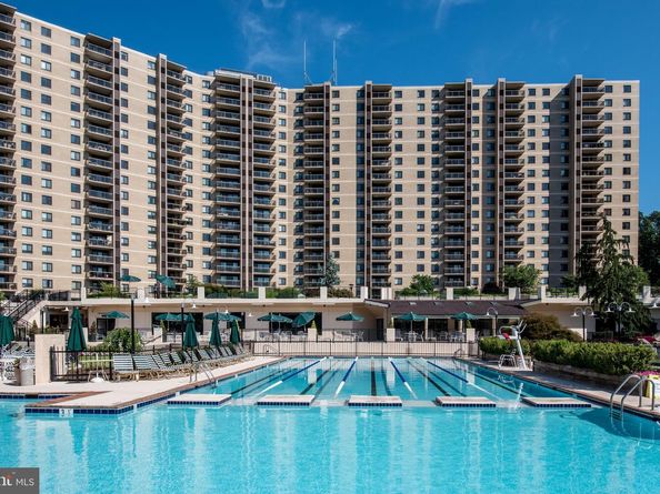 205 Yoakum Parkway 1711, Alexandria VA 22304