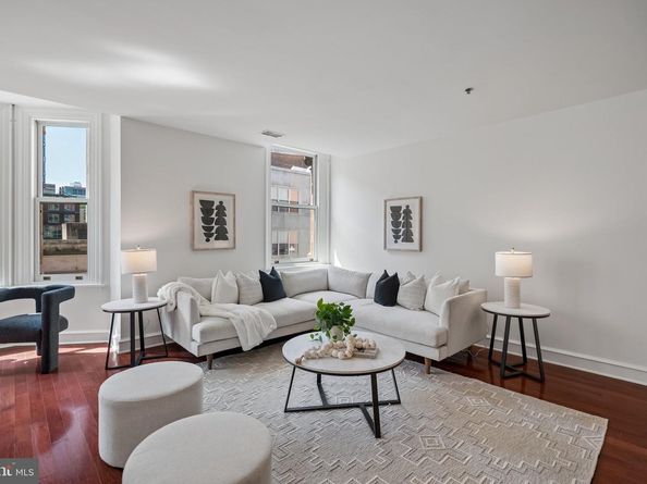 1811 Chestnut Street 402, Philadelphia PA 19103
