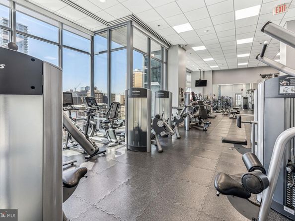 2101 Market Street 801, Philadelphia PA 19103