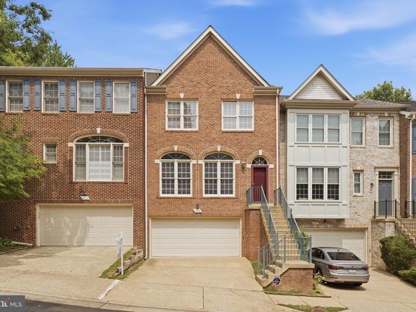 2715 Pembsly Drive, Vienna VA 22181