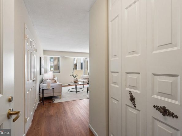 4601 N Park Avenue 220V, Chevy Chase MD 20815
