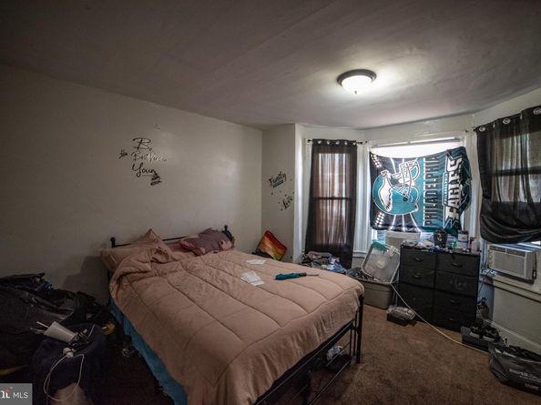 1319 N Alden Street, Philadelphia PA 19131