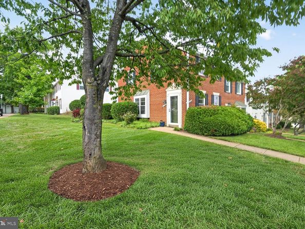 2306 N Dearing Street, Alexandria VA 22302